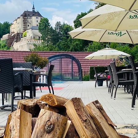 Uniqhotel Cesky Sternberk Esterno foto
