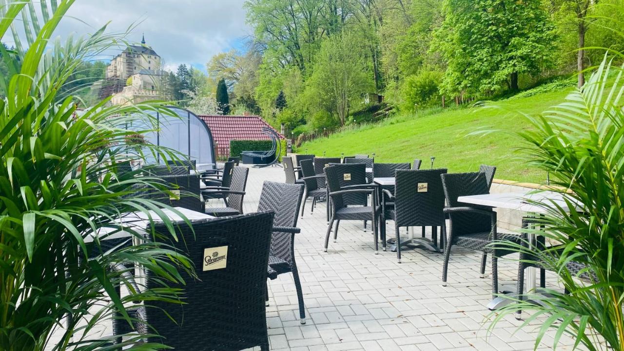 Uniqhotel Cesky Sternberk Esterno foto