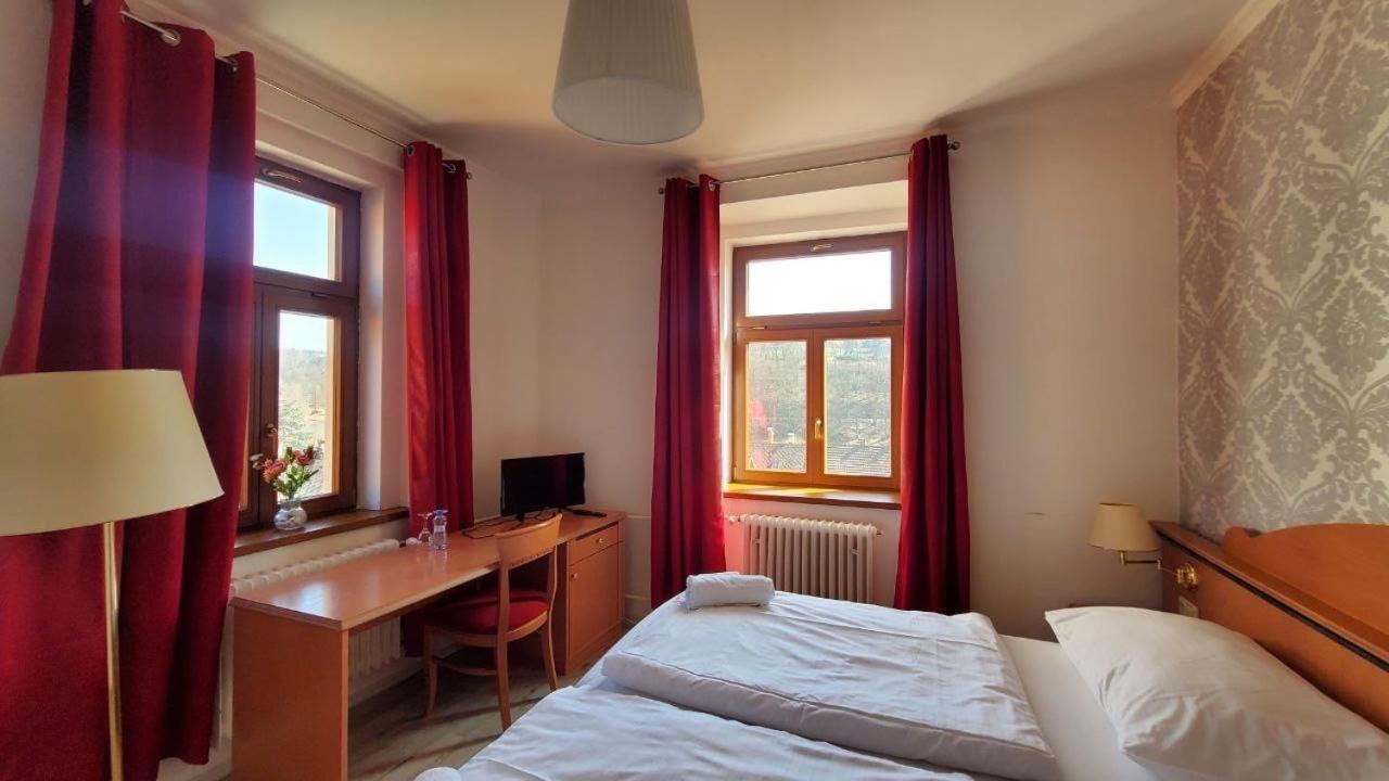 Uniqhotel Cesky Sternberk Esterno foto