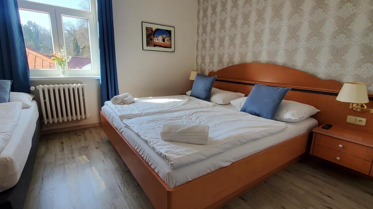 Uniqhotel Cesky Sternberk Esterno foto