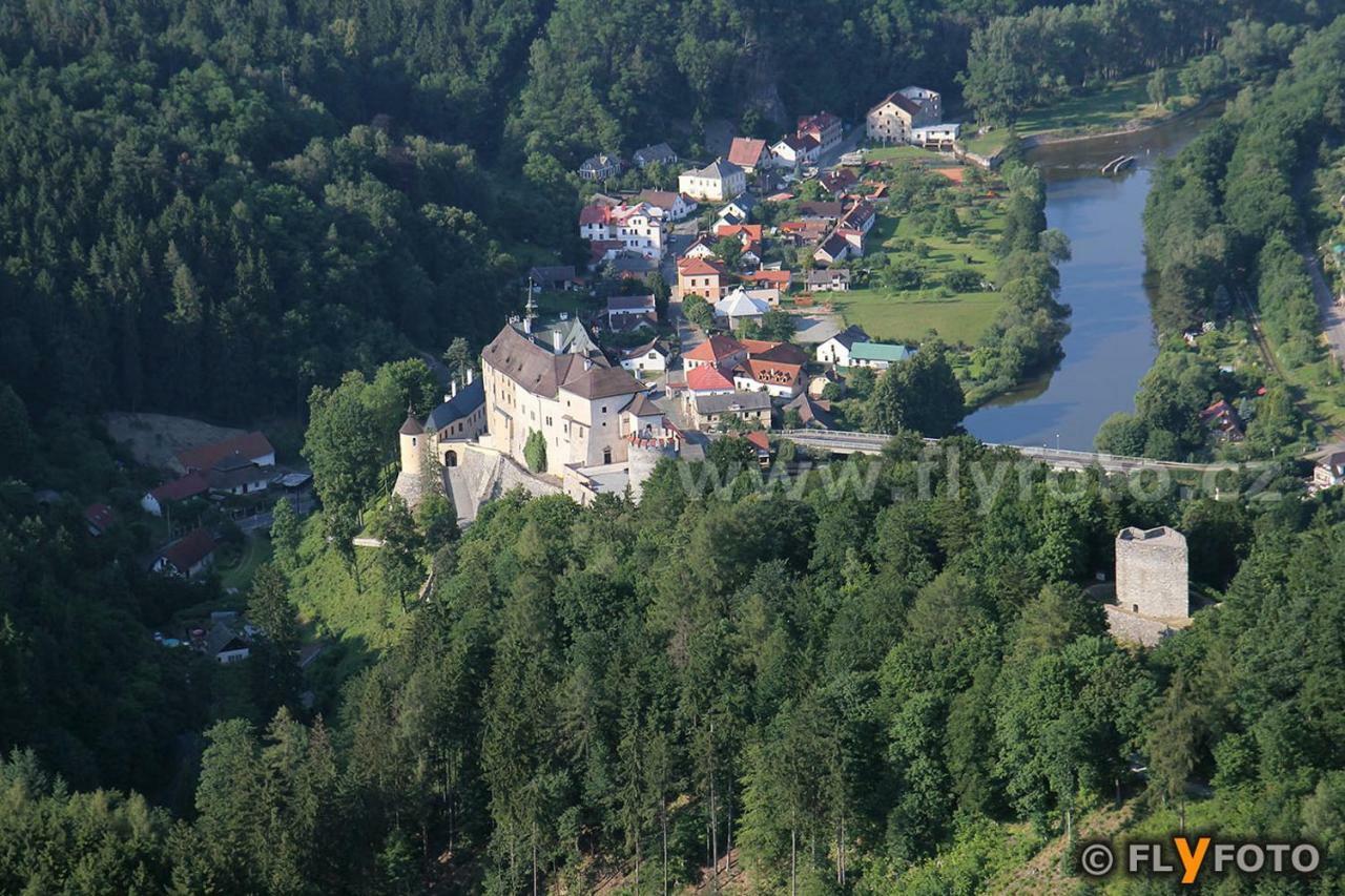 Uniqhotel Cesky Sternberk Esterno foto