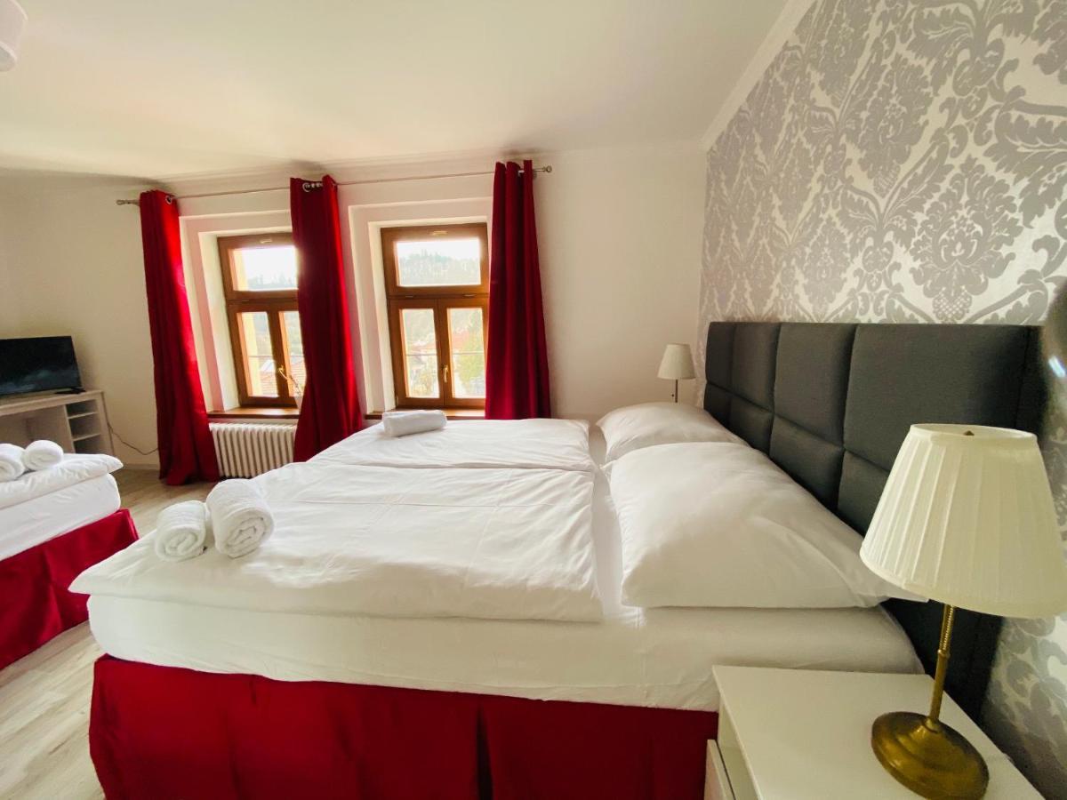 Uniqhotel Cesky Sternberk Esterno foto